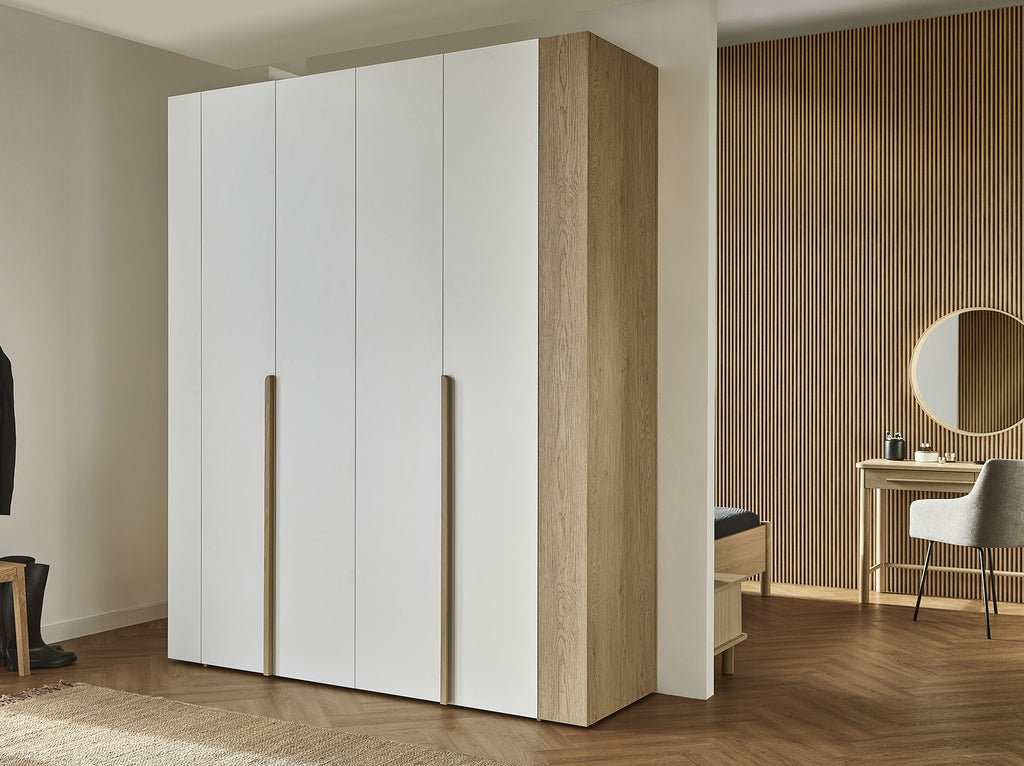 VelvetForms Stor – Åben Garderobe 160×240 (Naturlig Eg)