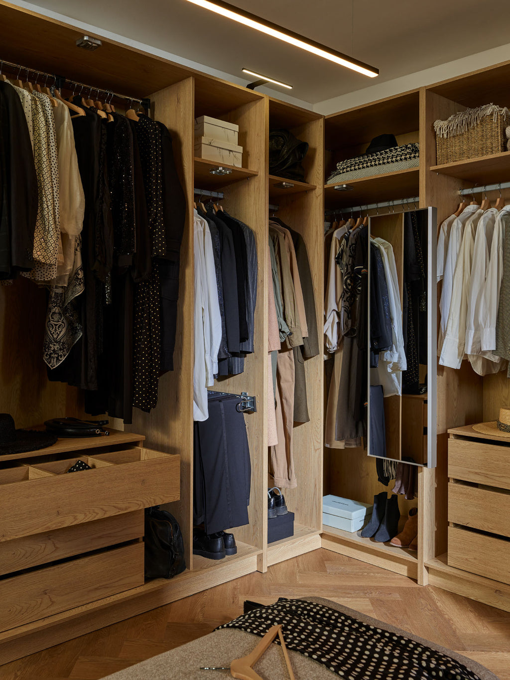 VelvetForms Stor – Åben Garderobe 160×240 (Naturlig Eg)