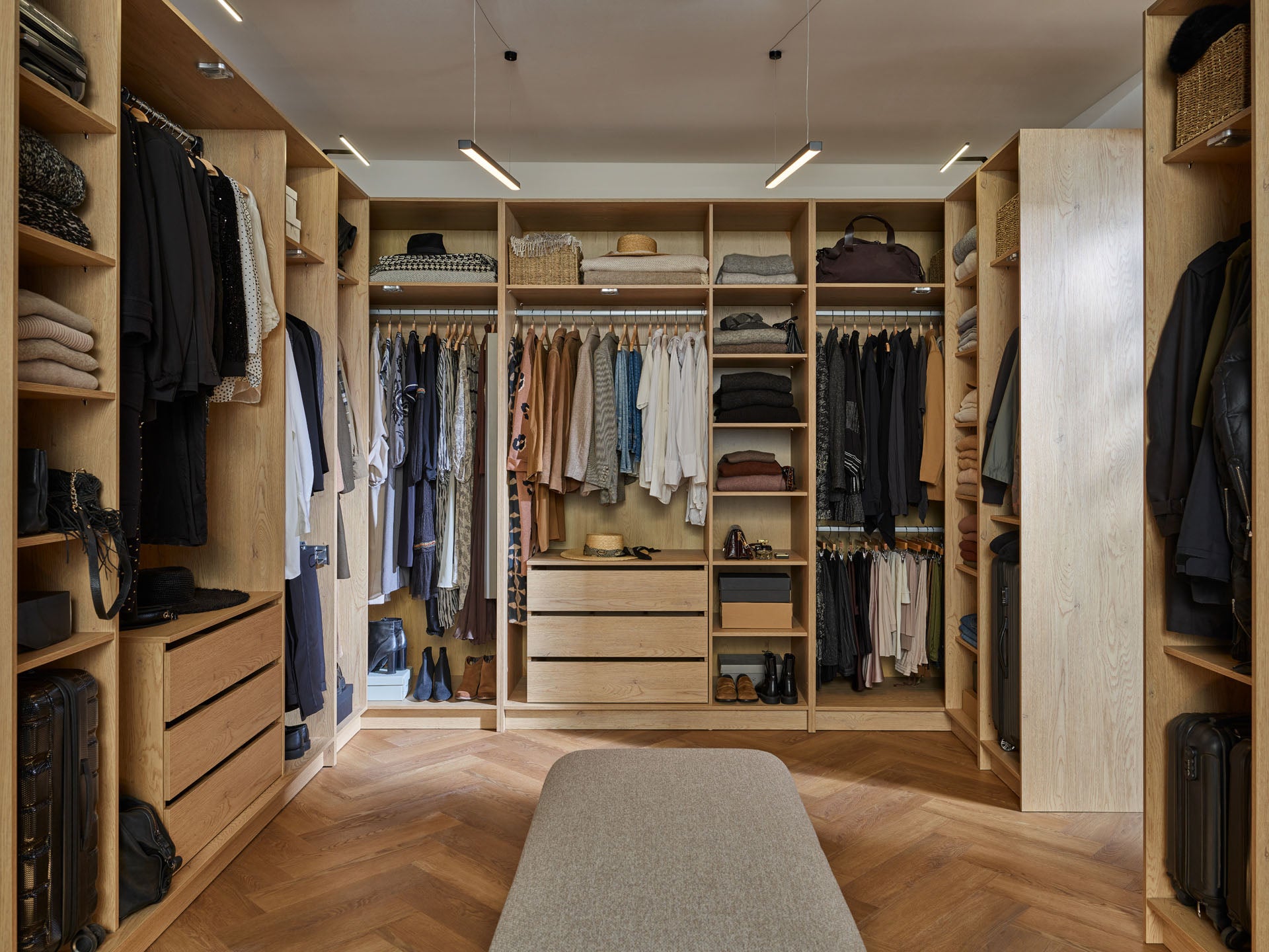 VelvetForms Stor – Åben Garderobe 160×240 (Naturlig Eg)