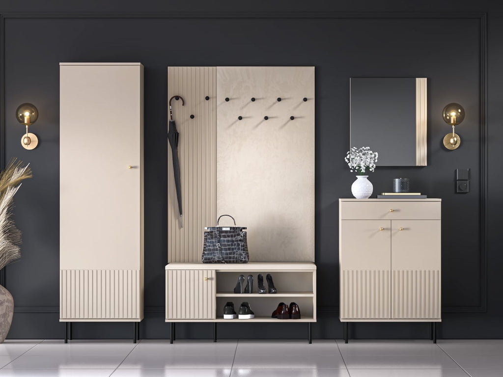 VelvetForms Alvaro 2 – Eksklusivt Premium Entresæt & Garderobe (Cashmere / Guld & Sort)