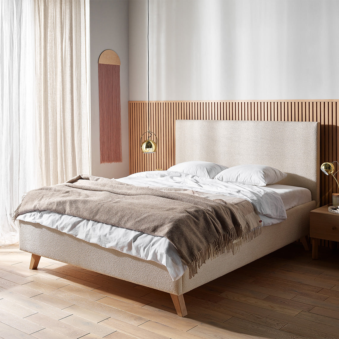 VelvetForms Puric – Polstret Seng 160×200 med Opbevaring (Valgfri Stof & Ben)