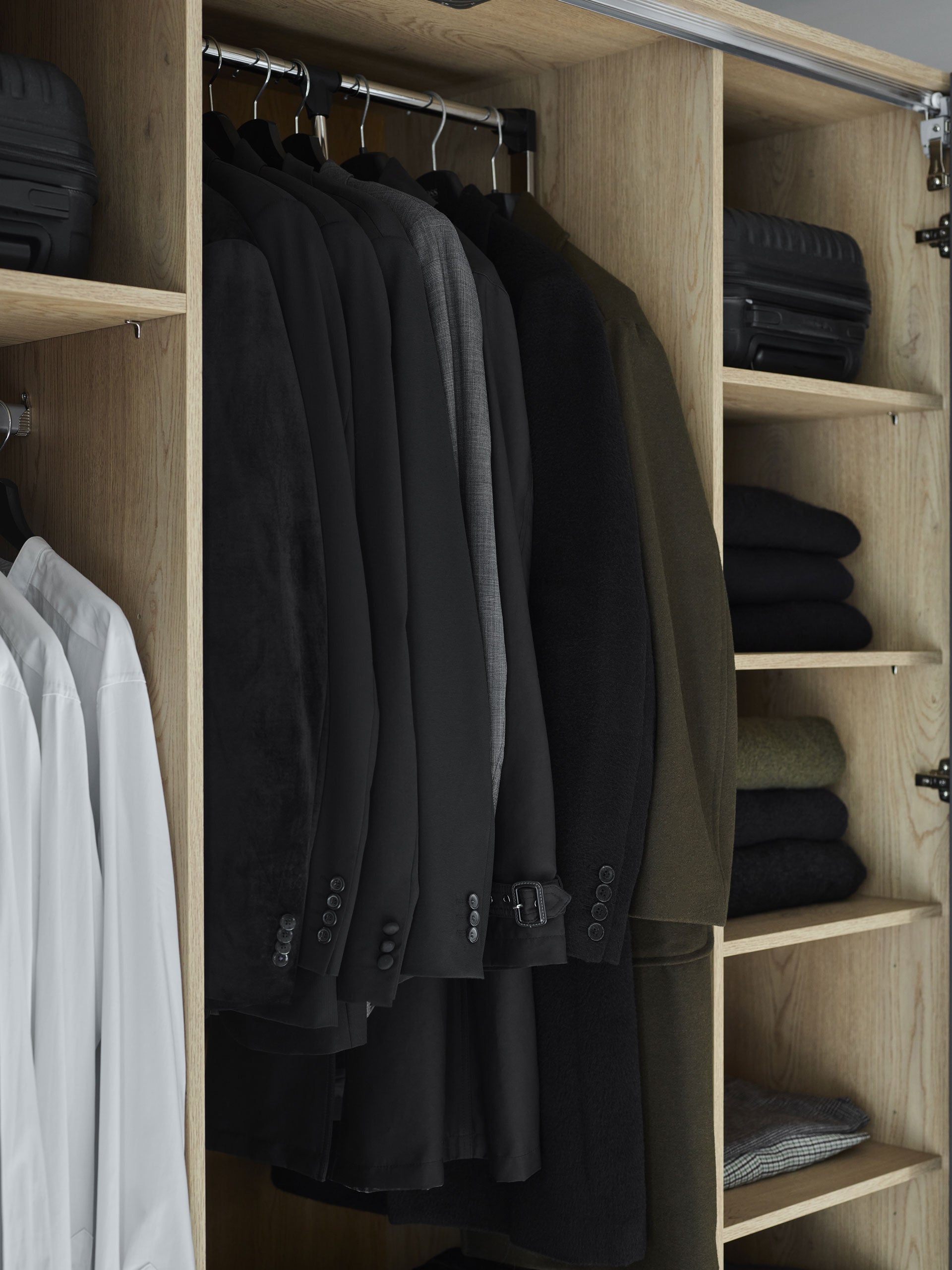 VelvetForms Stor – Åben Garderobe 160×240 (Naturlig Eg)
